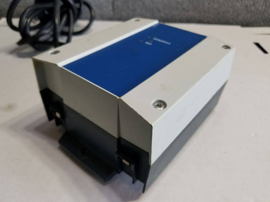 Linak Battery Charger J1CH-001 Auction Auction Synergy