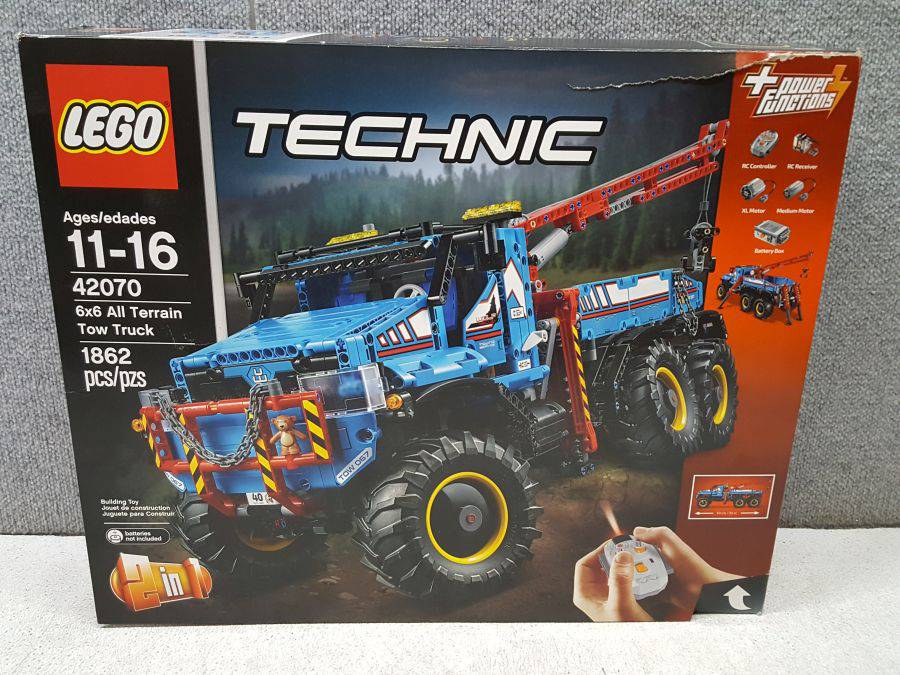 band Populær sejle LEGO Technic 6x6 All Terrain Tow Truck 42070 Building Kit (1862 Pieces)  Auction | Auction Synergy