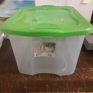 Sterilite 70 quart storage container with lid 24-5/8 x 18-3/4 x 13