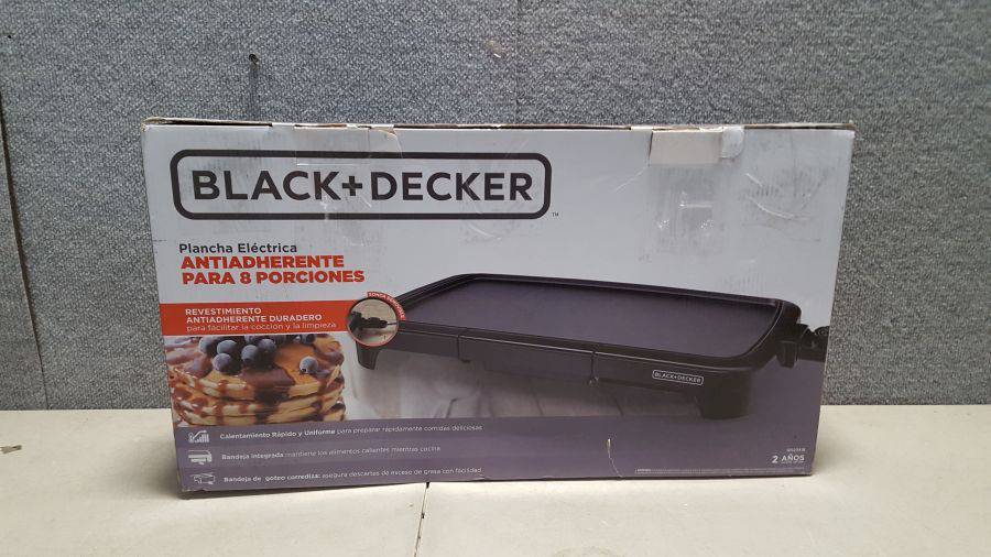 BLACK+DECKER Family-Sized Electric Griddle - Black - GD2011B