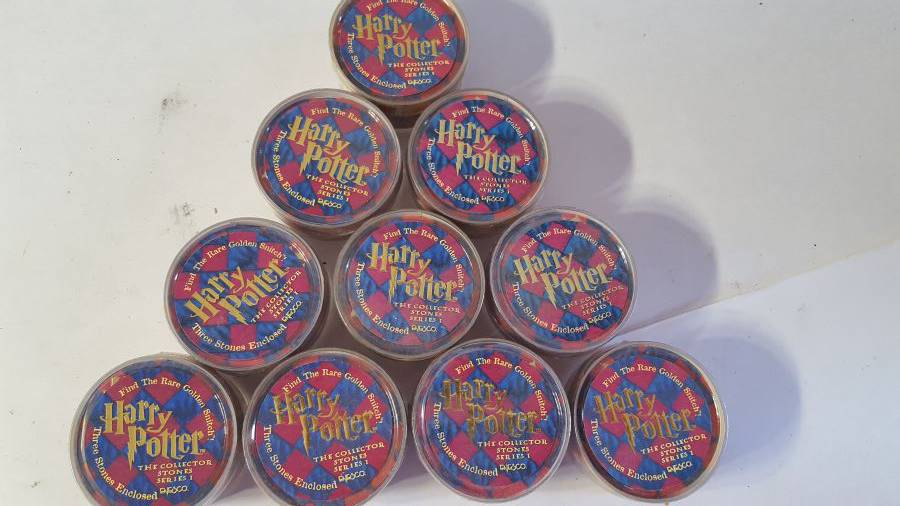 Series 1 Harry Potter Collector Stones Lot of 12 Stones. 