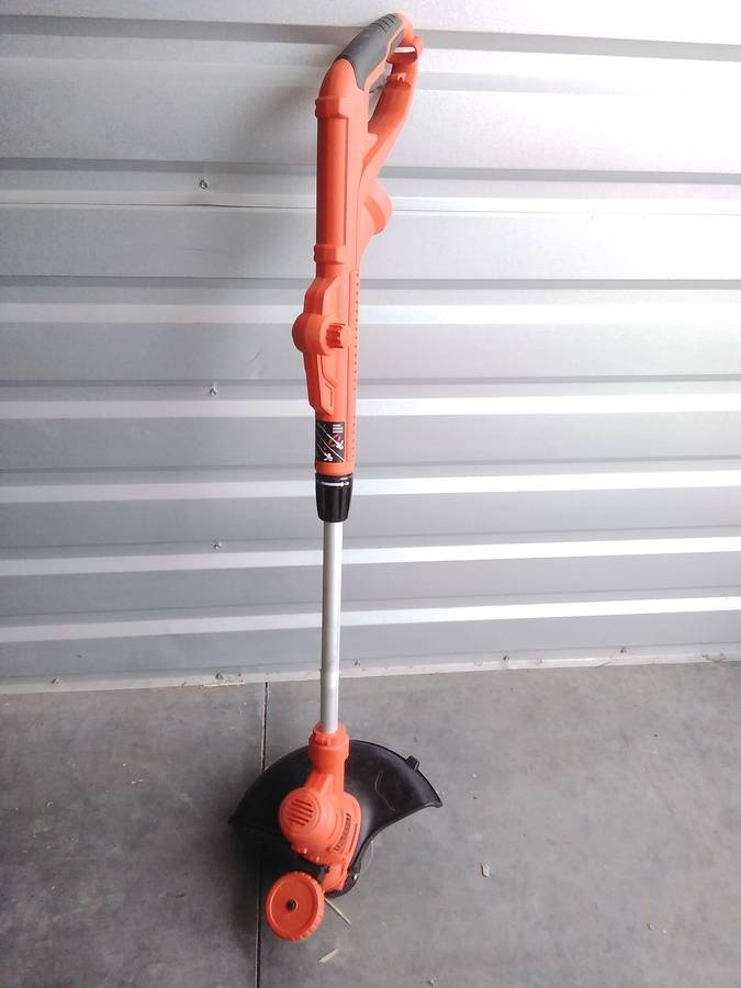 Black and Decker GH900 - 6.5 Amp String Trimmer (Type 1