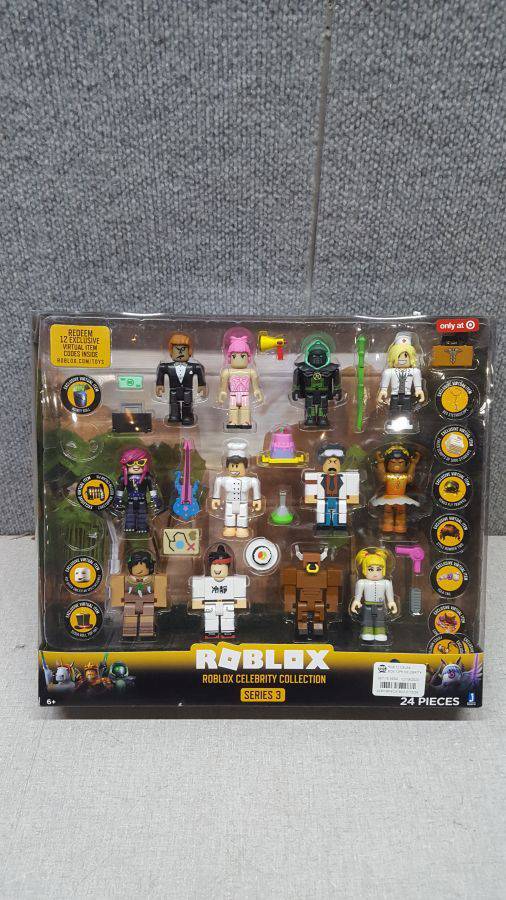 Roblox Celebrity Collection Series 4 24 pieces 12 Virtual Codes