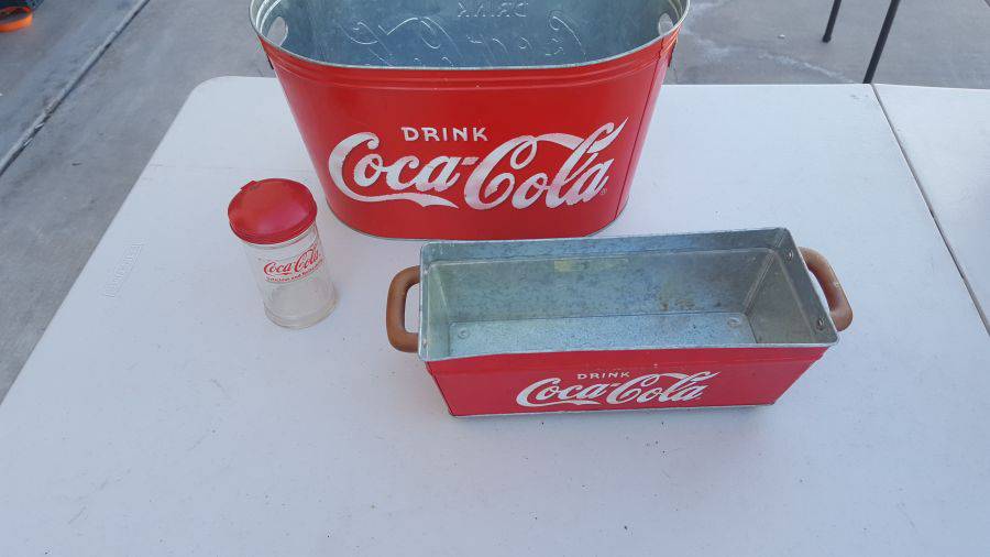 Coca-Cola collectibles Auction | Auction Synergy