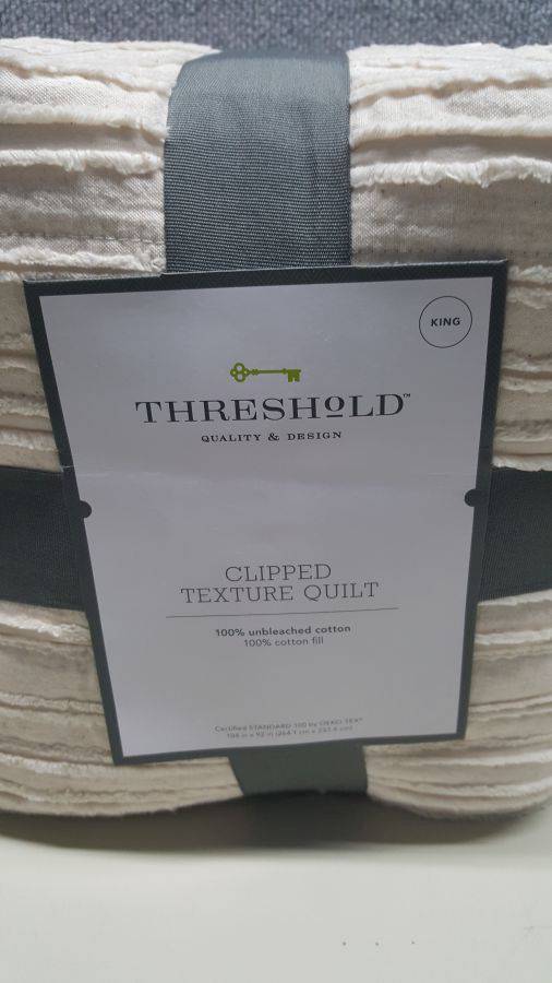 Clipped Texture offers Quilt