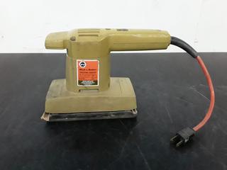 Black and Decker FINISHING SANDER No.7404 Type 3. 2C Auction