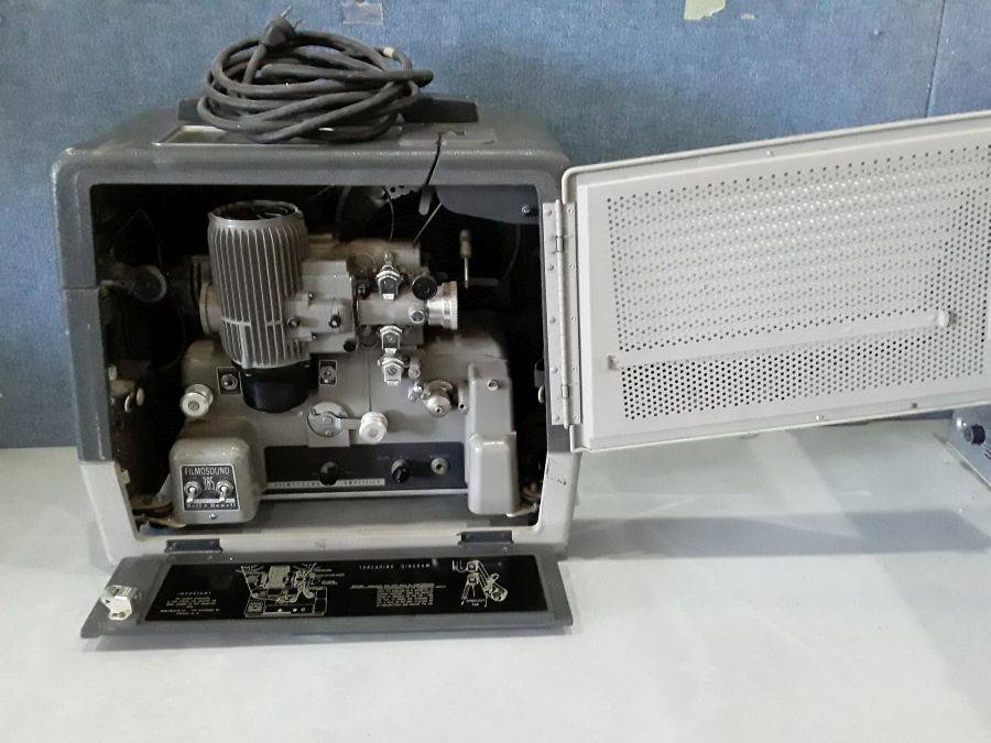 bell howell 385 projector