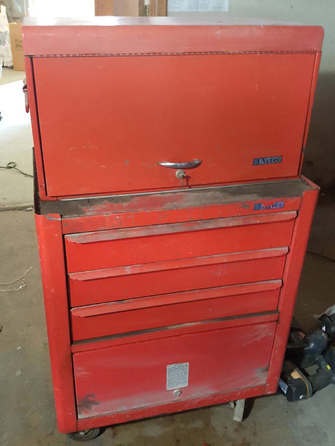 Aztec 2 Piece 11 Drawer Tool Box With Key 27 x 47 x 18 Auction | Auction  Synergy