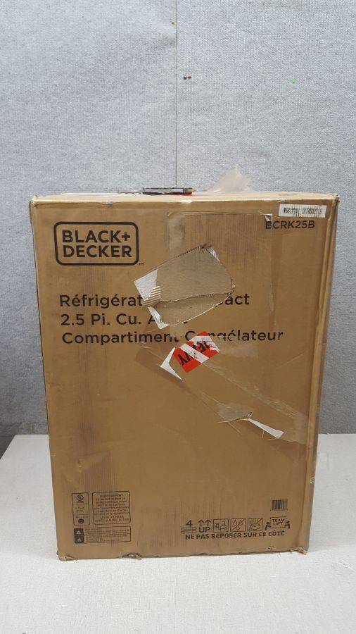 BLACK+DECKER 2.5 cu. ft. Mini Fridge in Black With Freezer BCRK25B