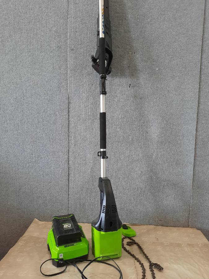 80-Volt Brushless 10 Pole Saw