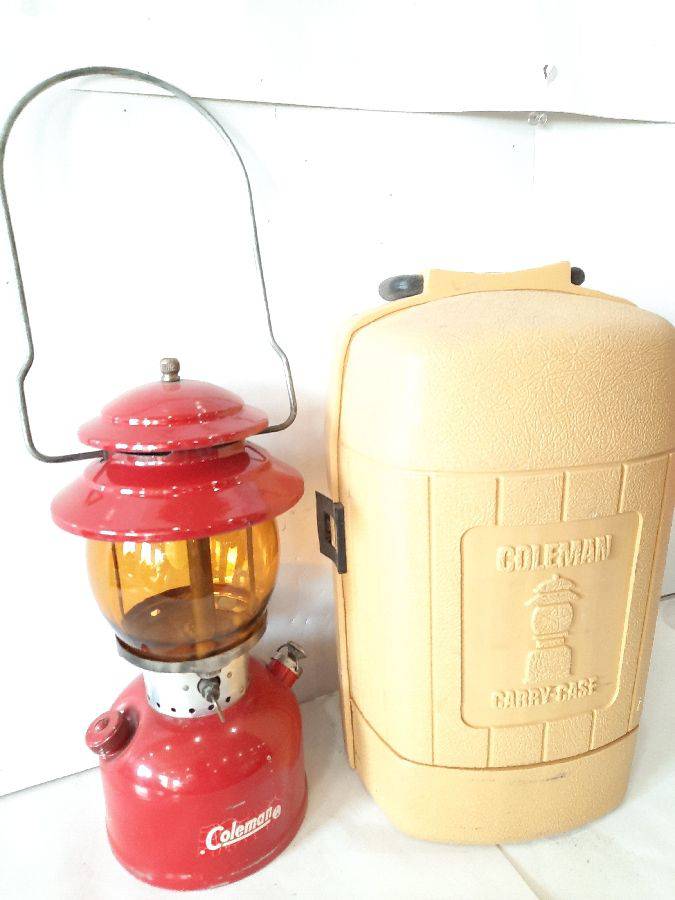 Coleman Lantern Model 200A with Carry Case 2F Auction | Auction