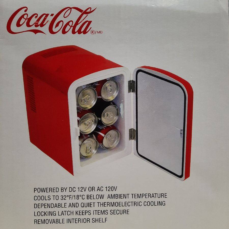 Coca-Cola Classic 4L Mini Fridge w/ 12V DC and 110V AC Cords, 6 Can  Portable Cooler, Personal Travel Refrigerator for Snacks Lunch Drinks  Cosmetics, Desk Home Office Dorm, Red 