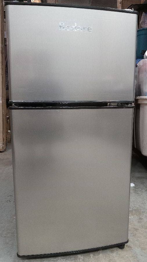Bodare Mini Fridge with Freezer Quiet: 3.2 Cu.Ft Mini Refrigerator