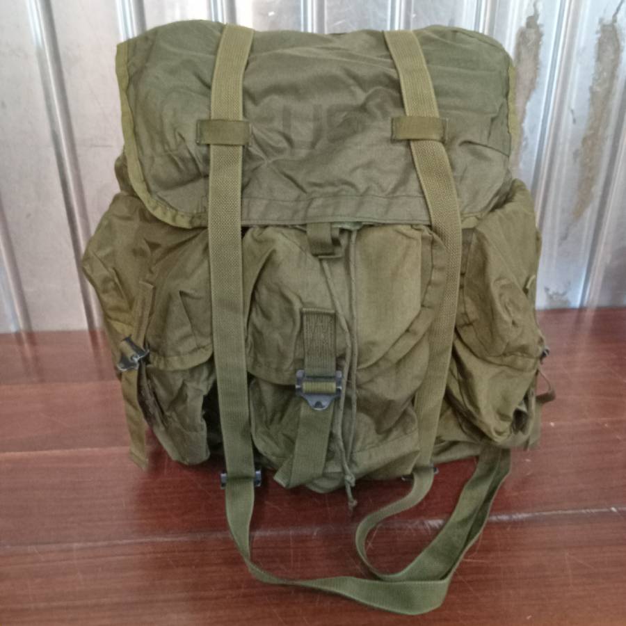 military field pack combat nylon bacpack 3D Auction | Auction Synergy