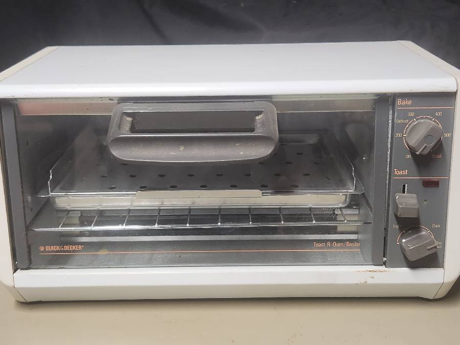 Black And Decker Toaster Oven/ Roaster Auction