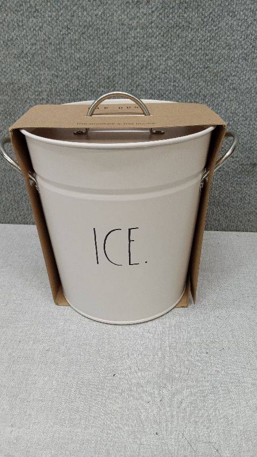 Rae Dunn Ice Bucket with Scoop - Stainless Steel Bucket with Handle, Lid  and Ice Scooper - 4 Qt. Storage Bin for Ice Cubes for Bars, Parties,  Backyard