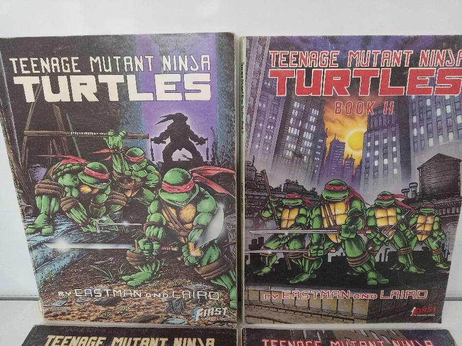 Vintage Teenage Mutant Ninja Turtles Collection Graphic Novel Set