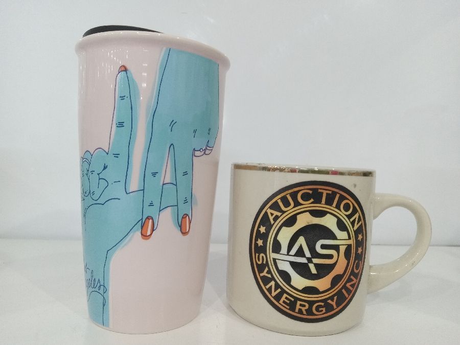 Starbucks Los Angeles Hands Ceramic Pink Traveler Coffee Mug 12oz New 122  Auction | Auction Synergy