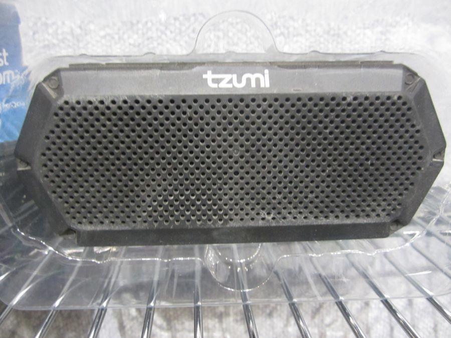 tzumi aqua boost