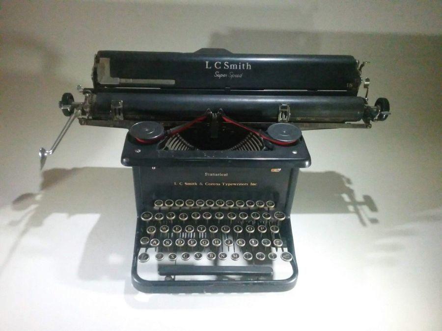 antique lc smith typewriter