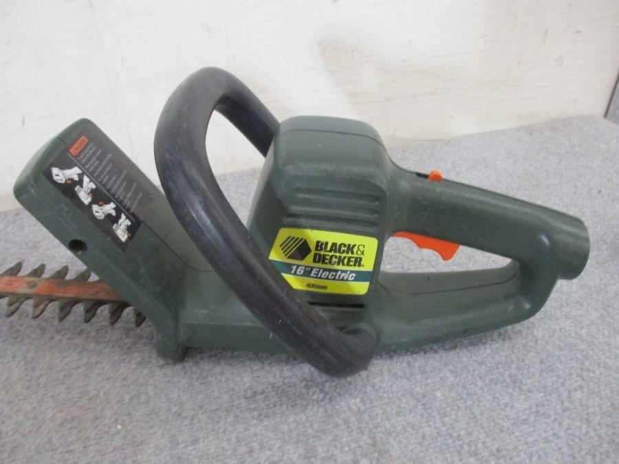 Black & Decker 16 Electric Hedge Trimmer 