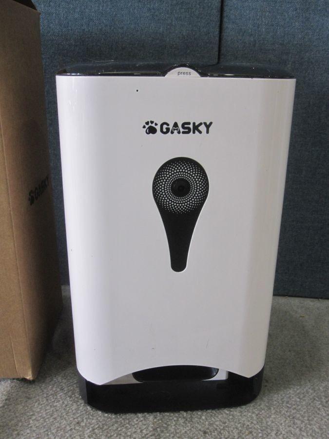 gasky pet feeder