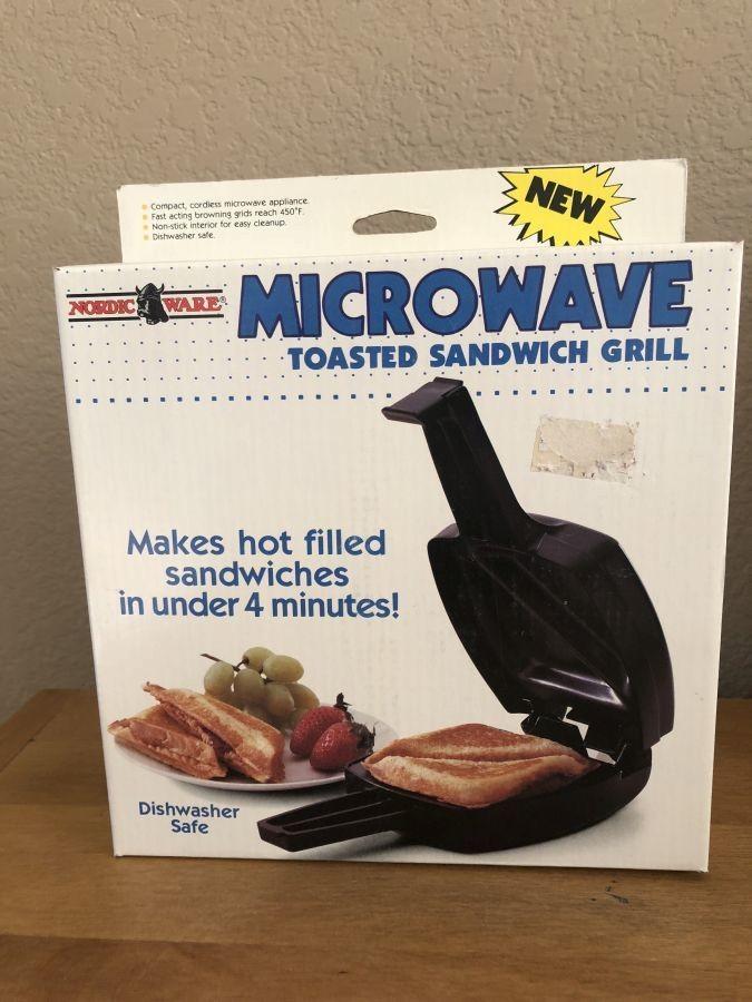 Nordic Ware Microwave Toasted Sandwich Grill l #67045 NIB Auction